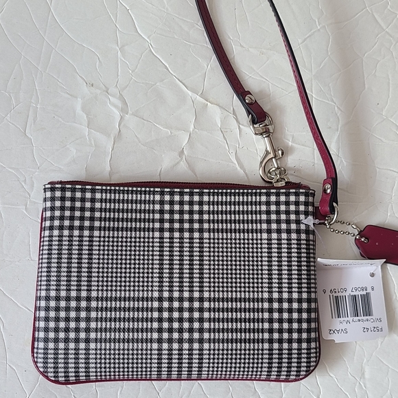 Nwt Coach Peyton plaid wristlet wallet w/gift box - Picture 3 of 6